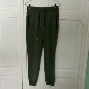 Men's Medium Green Jogger Pants